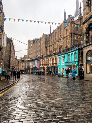Edinburgh's Victoria Street
