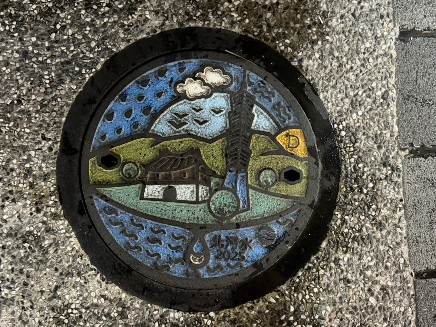 Taipei decorative manhole cover