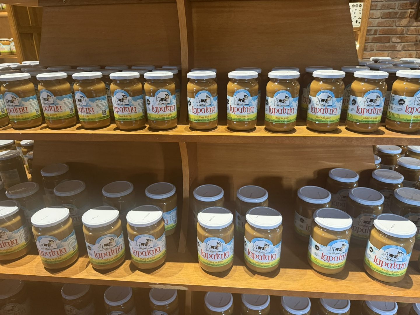 Jars of Lapataia dulce de leche for sale in Uruguay
