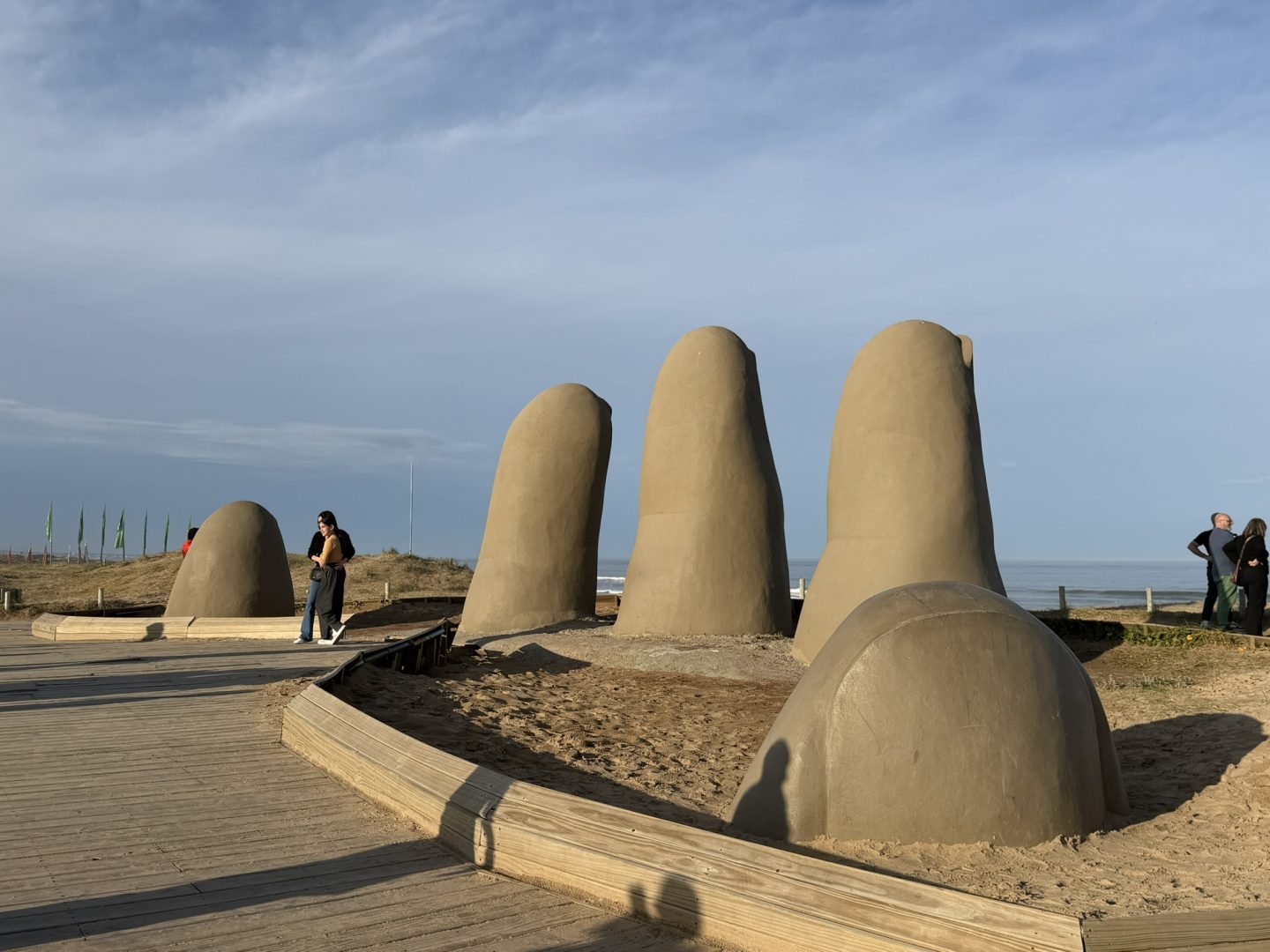 La Mano sculpture on Playa Brava in Punta del Este