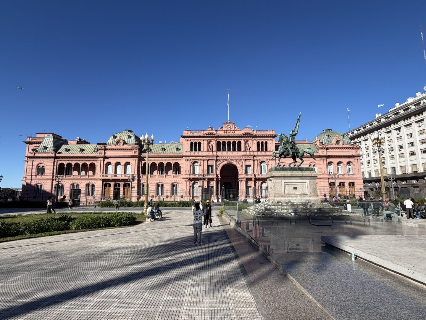 Pink Government building in Buenos Aires